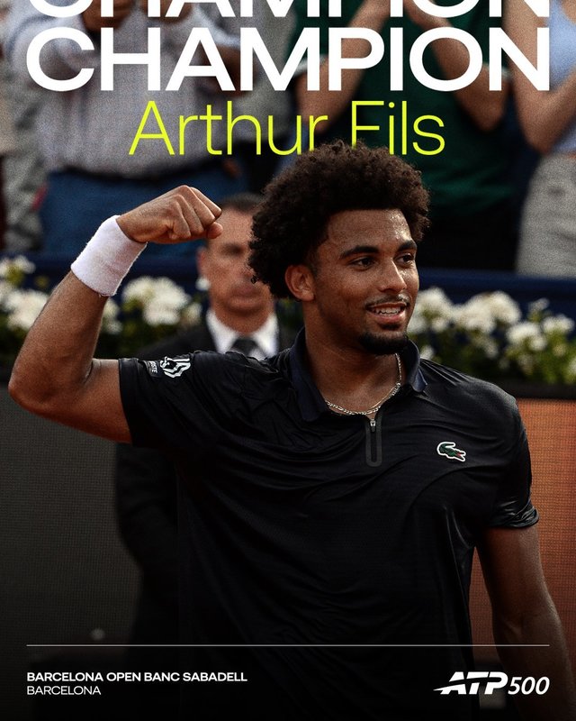 Tenis: Arthur Fils l-a învins pe Andrei Rublev în finala de la Barcelona