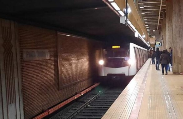 Incident la metrou, pe Magistrala 4. O bucată din tavanul tunelului s-a prăbușit. Circulația a fost întreruptă temporar