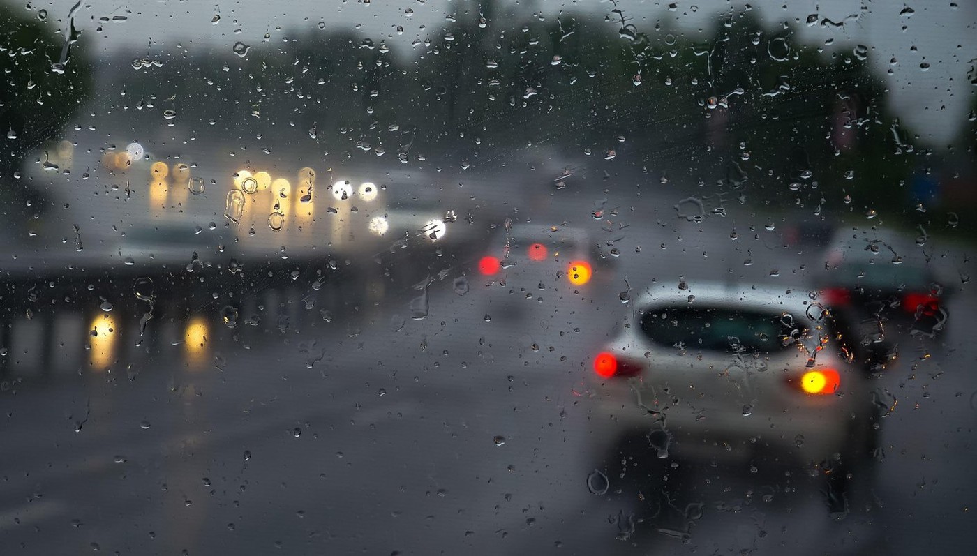 Vreme schimbătoare în întreaga ţară pe parcursul săptămânii viitoare. Răcire accentuată după 21 aprilie şi ploi în majoritatea regiunilor